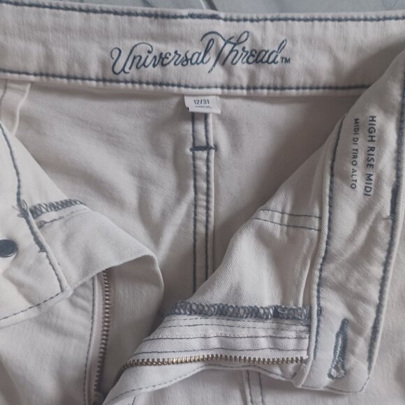 Universal Thread Ivory Stretch Zip High Rise Midi 4 Pocket Denim Shorts 12/31 - Picture 2 of 4